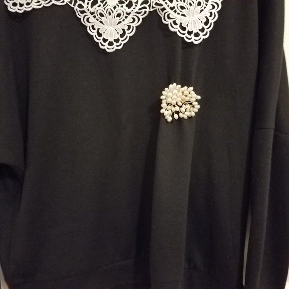 Gorgeous 2-piece outfit . Lace. New. WOT. - Picture 12 of 16